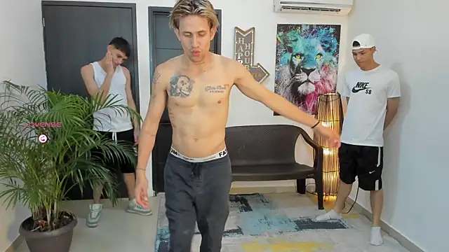 Playhardsex  online show from September 23, 2025, 11:01 pm