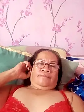 vickyhot1966 online show from September 30, 2025, 12:44 pm