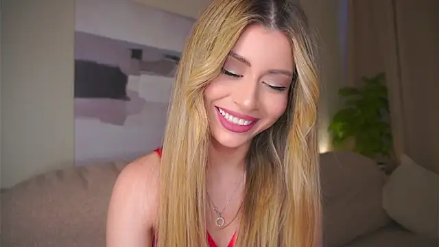 Snapshot of GeorginaHarn chatting on May 8, 2026, 8:07 am GeorginaHarn online show from May 8, 2026, 8:07 am