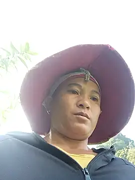 Snapshot of Love-Mama33 chatting on October 13, 2025, 1:40 am Love-Mama33 online show from October 13, 2025, 1:40 am