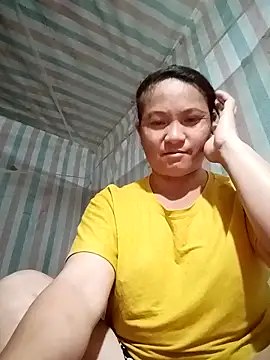 Snapshot of Love-Mama33 chatting on November 4, 2025, 11:47 am Love-Mama33 online show from November 4, 2025, 11:47 am