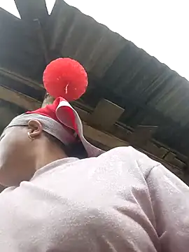 Snapshot of Love-Mama33 chatting on October 26, 2025, 2:34 am Love-Mama33 online show from October 26, 2025, 2:34 am