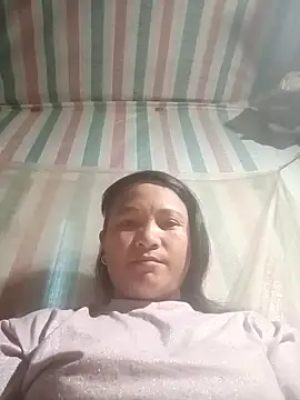 Snapshot of Love-Mama33 chatting on October 23, 2025, 12:09 am Love-Mama33 online show from October 23, 2025, 12:09 am