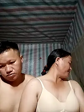 Snapshot of Love-Mama33 chatting on October 8, 2025, 12:17 pm Love-Mama33 online show from October 8, 2025, 12:17 pm