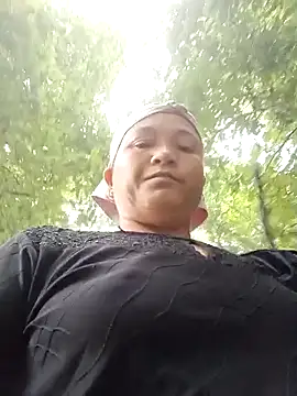 Snapshot of Love-Mama33 chatting on October 16, 2025, 12:30 am Love-Mama33 online show from October 16, 2025, 12:30 am