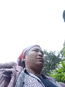 Snapshot of Love-Mama33 chatting on November 25, 2025, 12:55 am Love-Mama33 online show from November 25, 2025, 12:55 am