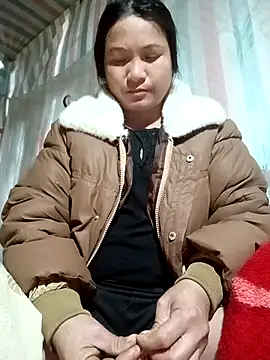 Love-Mama33 online show from February 3, 2026, 1:38 am