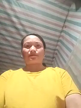 Snapshot of Love-Mama33 chatting on October 29, 2025, 1:10 pm Love-Mama33 online show from October 29, 2025, 1:10 pm