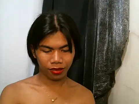 alezandraxx online show from October 4, 2025, 4:36 am