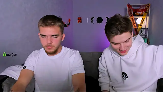 aron black  online show from October 25, 2025, 7:25 pm