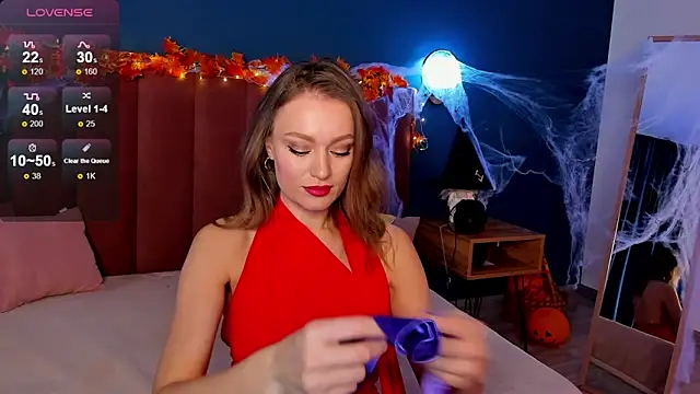 EvelynPoole online show from October 25, 2025, 1:27 am