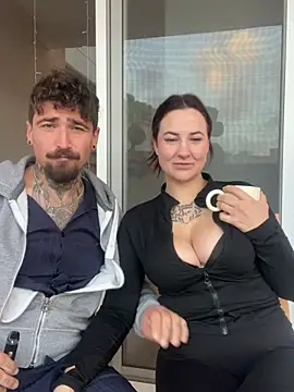 ManjaWinkler online show from February 14, 2026, 4:56 am