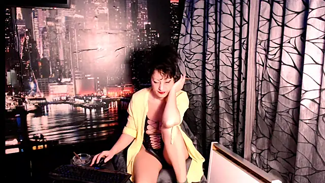 Snapshot of AMOURSWEET2025 chatting on November 9, 2025, 3:27 pm AMOURSWEET2025 online show from November 9, 2025, 3:27 pm