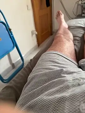 gigolobcn online show from September 11, 2025, 2:06 pm