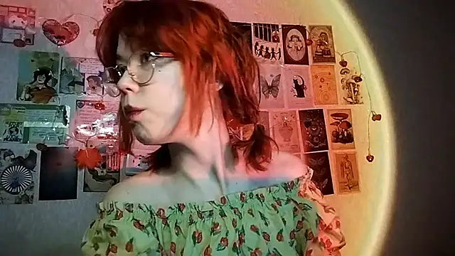 Snapshot of Ieadership chatting on November 24, 2025, 2:28 pm Ieadership online show from November 24, 2025, 2:28 pm