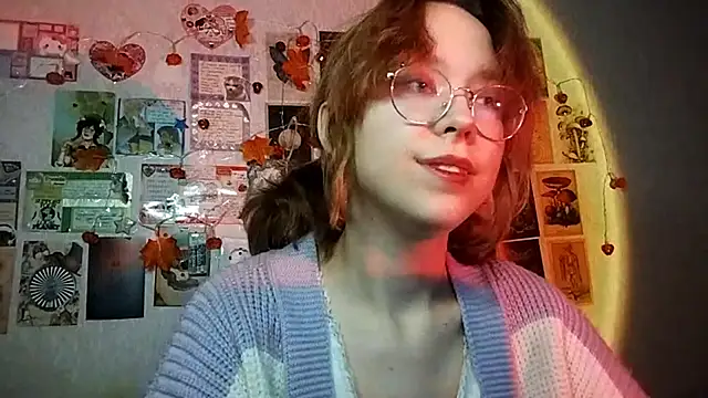 Snapshot of Ieadership chatting on November 22, 2025, 2:05 pm Ieadership online show from November 22, 2025, 2:05 pm