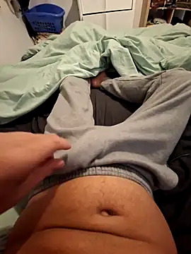 Yoaannn online show from September 15, 2025, 3:12 pm