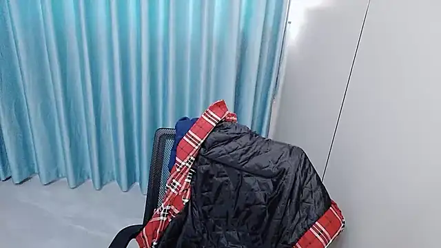 w5206t online show from April 5, 2026, 7:37 am