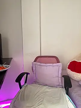 Zara Bel online show from February 5, 2026, 6:15 pm