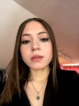 PrettyAmber online show from October 19, 2025, 6:54 pm