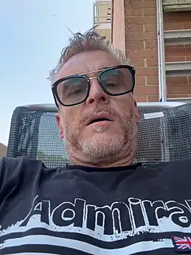Snapshot of Axl_hot chatting on May 24, 2026, 11:43 am Axl hot online show from May 24, 2026, 11:43 am