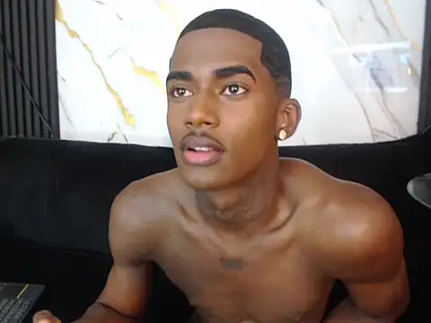 Snapshot of brihansexx chatting on November 14, 2025, 5:44 am brihansexx online show from November 14, 2025, 5:44 am