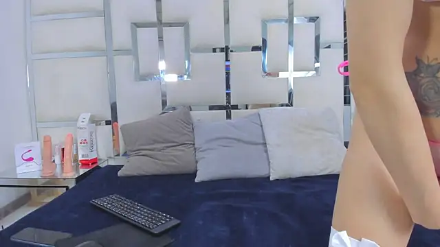 Snapshot of GabrielBrowm chatting on October 8, 2025, 9:48 pm GabrielBrowm online show from October 8, 2025, 9:48 pm