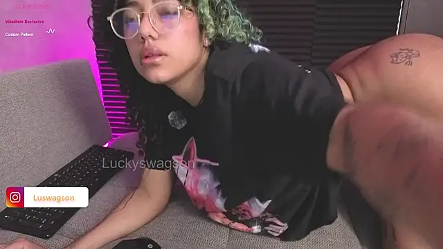 Snapshot of LuckySwagson chatting on June 19, 2026, 7:14 am LuckySwagson online show from June 19, 2026, 7:14 am