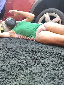 bad wolf28 online show from October 7, 2025, 10:38 am