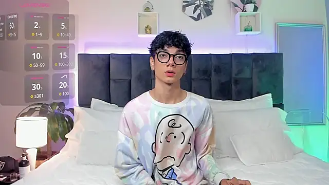 Phillicious   online show from October 4, 2025, 9:38 pm