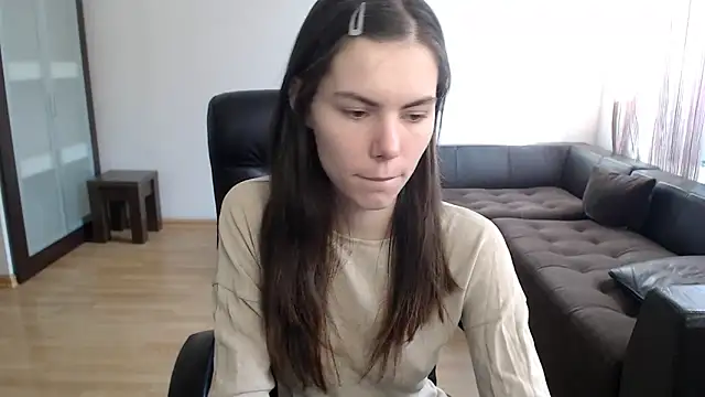 AmelieReve online show from October 10, 2025, 12:17 pm