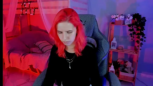 NitaNihil online show from September 8, 2025, 5:12 pm