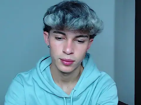 john vichenso online show from October 14, 2025, 10:42 pm