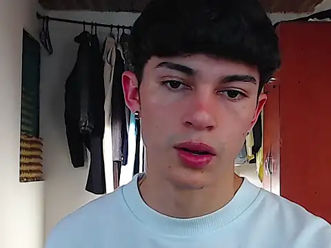 john vichenso online show from September 11, 2025, 10:10 pm