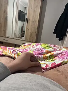 Erenn9972 online show from March 23, 2026, 7:58 pm