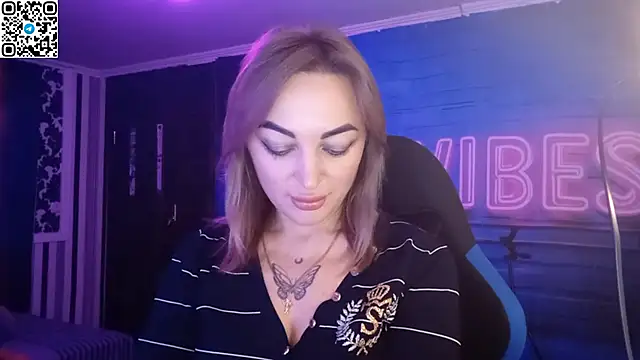 Blonde Temptation online show from October 19, 2025, 12:41 pm