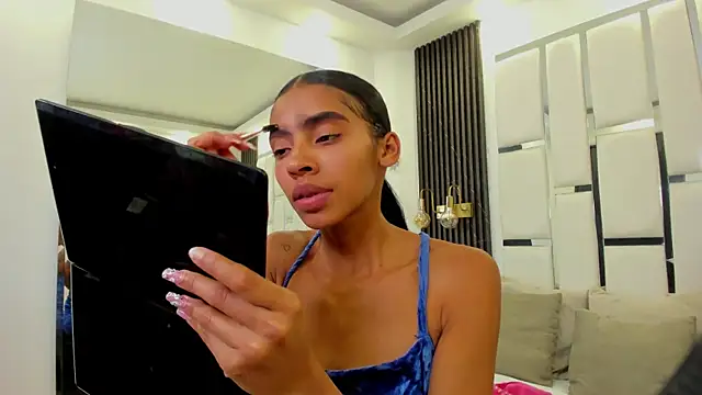 sarah ashbourne online show from October 11, 2025, 8:32 pm