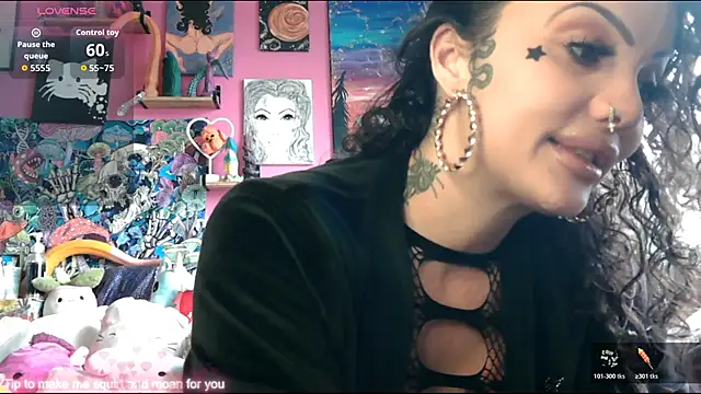 Snapshot of Av3ryyBe3 chatting on May 24, 2026, 7:14 pm Av3ryyBe3 online show from May 24, 2026, 7:14 pm