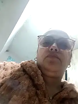 Lady 16 online show from September 24, 2025, 12:22 pm