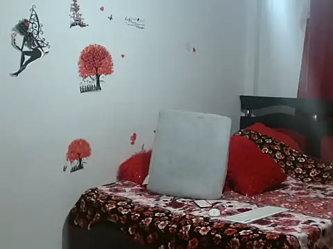 Lady 16 online show from November 30, 2025, 12:00 am