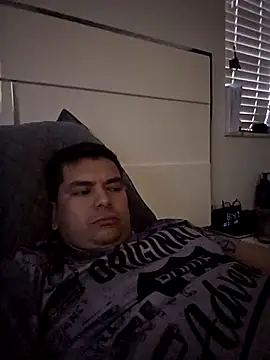 Snapshot of lucho8690 chatting on January 14, 2026, 1:48 pm lucho8690 online show from January 14, 2026, 1:48 pm