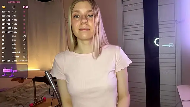 MaryjaneSpider online show from November 20, 2025, 3:23 pm