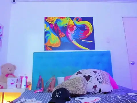 neferet opal online show from September 19, 2025, 12:47 am