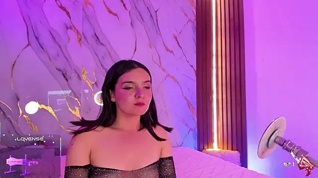 alicecute77 online show from October 18, 2025, 11:51 pm