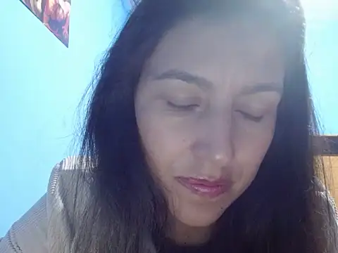Snapshot of SarahFriendly chatting on April 23, 2026, 1:23 am SarahFriendly online show from April 23, 2026, 1:23 am