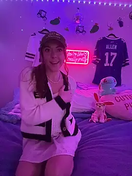 babygingerboo online show from April 12, 2026, 7:33 am