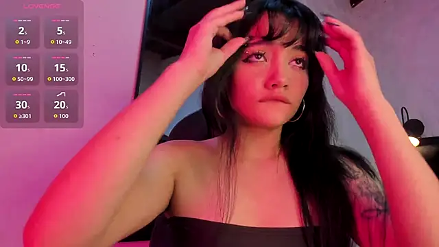 Snapshot of Darky_Doll chatting on October 19, 2025, 4:37 am Darky Doll online show from October 19, 2025, 4:37 am