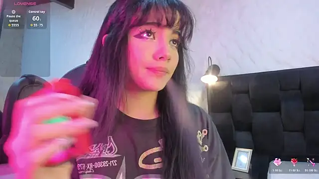 Darky Doll online show from December 3, 2025, 8:19 pm