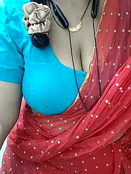 Snapshot of tami_lavanya chatting on July 4, 2026, 5:06 pm tami lavanya online show from July 4, 2026, 5:06 pm
