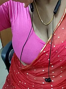 Snapshot of tami_lavanya chatting on July 19, 2026, 8:56 am tami lavanya online show from July 19, 2026, 8:56 am